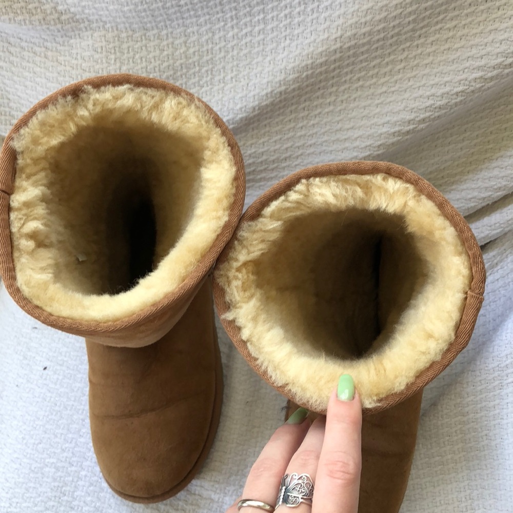 Classic Uggs - image 4